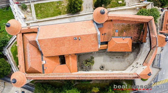 Schloss Grandson aus der Vogel-(Drohnen) Perspektive